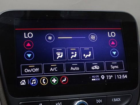 Used 2022 Chevrolet Malibu LT FWD image 37