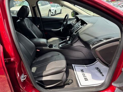 Used 2013 Ford Focus SE FWD image 9