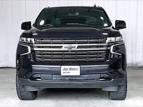 Used 2022 Chevrolet Suburban RST w/ Luxury Package image 2