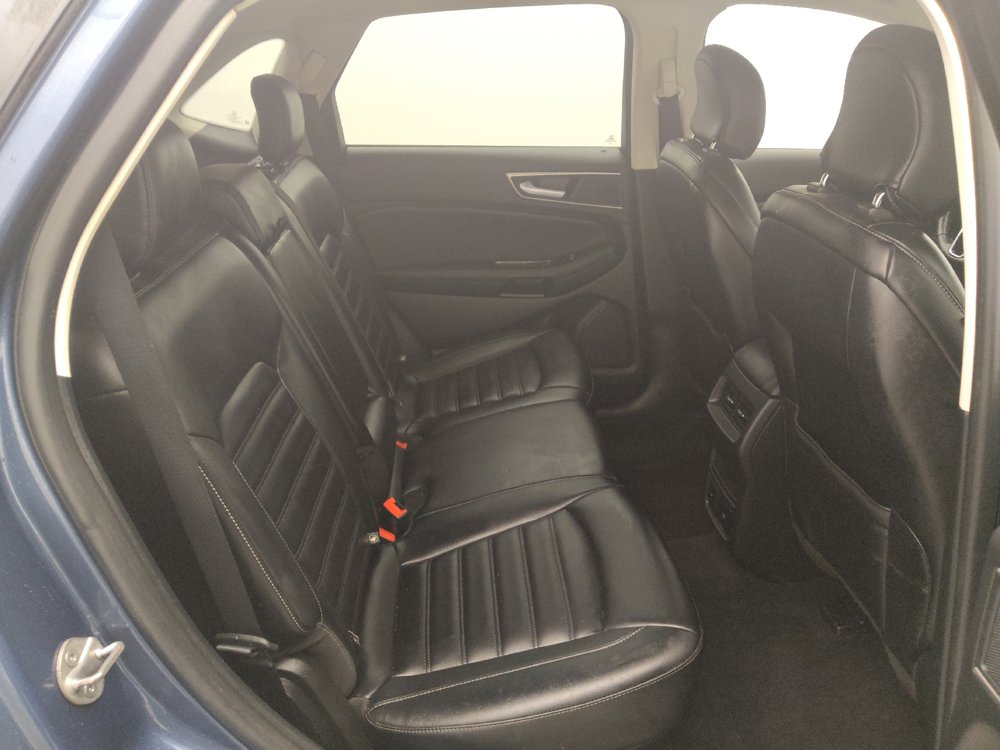 Used 2019 Ford Edge SEL w/ Equipment Group 201A FWD image 19