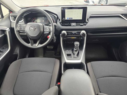 Certified 2025 Toyota RAV4 LE AWD/4WD image 18
