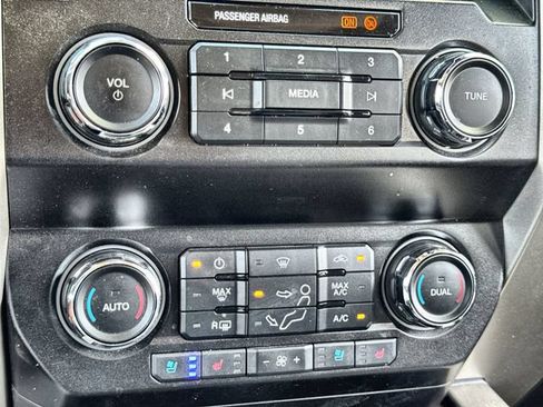 Used 2021 Ford F250 Lariat w/ Lariat Ultimate Package AWD/4WD image 19