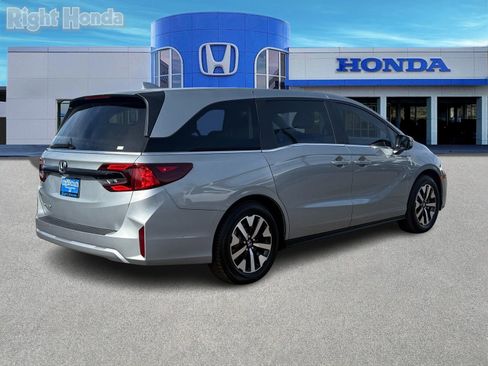 Certified 2025 Honda Odyssey EX-L image 7