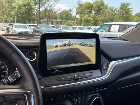 Used 2025 Chevrolet Blazer LT FWD image 24