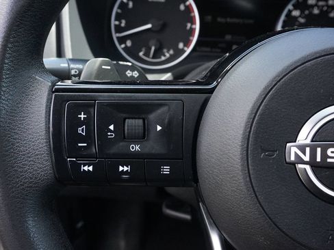 Used 2022 Nissan Rogue SV AWD/4WD image 38