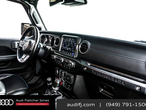 Used 2022 Jeep Wrangler Unlimited Rubicon 4xe w/ Cold Weather Group image 17