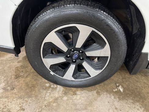 Used 2017 Subaru Forester 2.5i Limited image 28