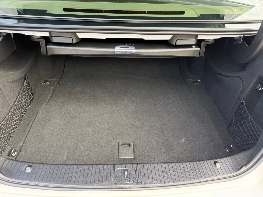 Used 2014 Mercedes-Benz E 350 Sedan image 22