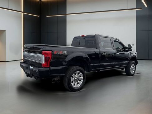 Used 2019 Ford F250 Platinum w/ Platinum Ultimate Package AWD/4WD image 6