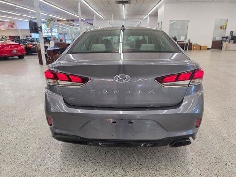 Used 2019 Hyundai Sonata SE w/ Winter Weather Package FWD image 5