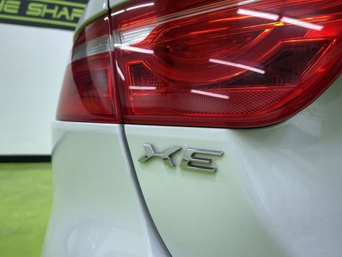 Used 2018 Jaguar XE 20d image 13