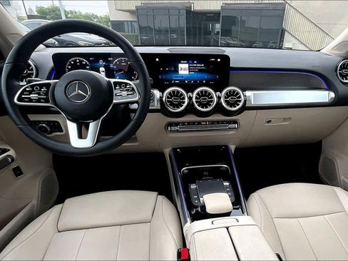 Used 2022 Mercedes-Benz GLB 250 image 15