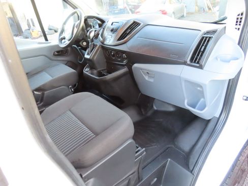 Used 2018 Ford Transit 250 130 Low Roof w/ Exterior Upgrade Package image 18