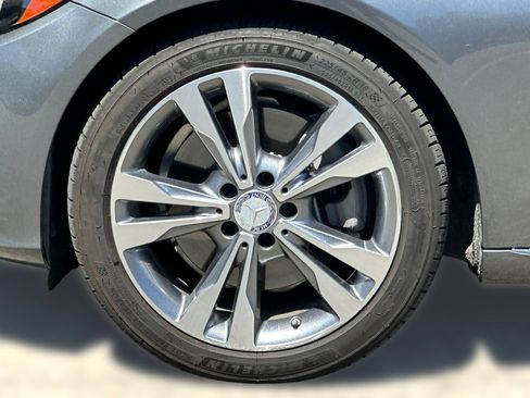 Used 2017 Mercedes-Benz C 300 Sedan image 12