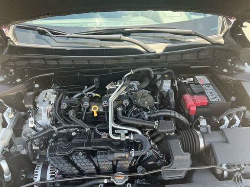 Used 2025 Nissan Altima 2.5 SV FWD image 25