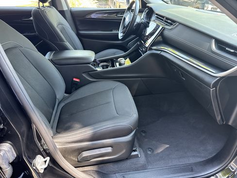 Used 2022 Jeep Grand Cherokee L Laredo w/ Luxury Tech Group I RWD image 13