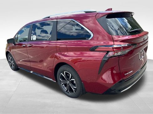 New 2026 Toyota Sienna Platinum AWD/4WD image 3