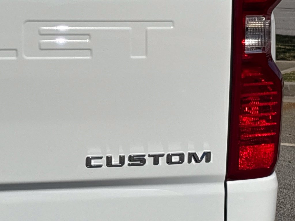 New 2026 Chevrolet Silverado 2500 Custom w/ Custom Value Package AWD/4WD image 38
