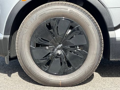 New 2026 Chevrolet Blazer EV LT image 25