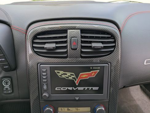 Used 2013 Chevrolet Corvette 427 w/ 1SC Preferred Equipment Group RWD image 19