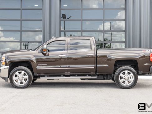 Used 2018 Chevrolet Silverado 2500 LTZ w/ Duramax Plus Package AWD/4WD image 4