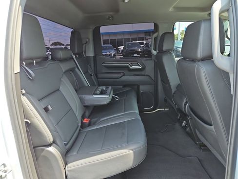 Certified 2024 GMC Sierra 1500 SLT RWD image 26