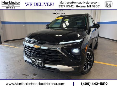 Used 2025 Chevrolet TrailBlazer LT w/ Convenience Package AWD/4WD image 1