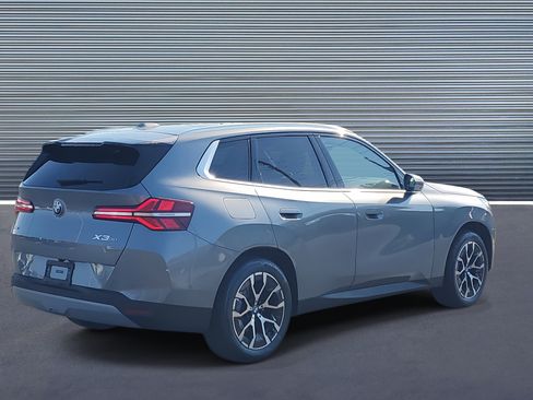 New 2026 BMW X3 xDrive30 w/ Premium Package image 3