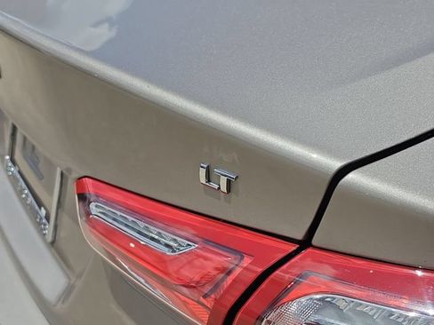 Used 2024 Chevrolet Malibu LT FWD image 6