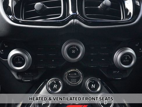 Used 2020 Aston Martin V8 Vantage Coupe RWD image 5