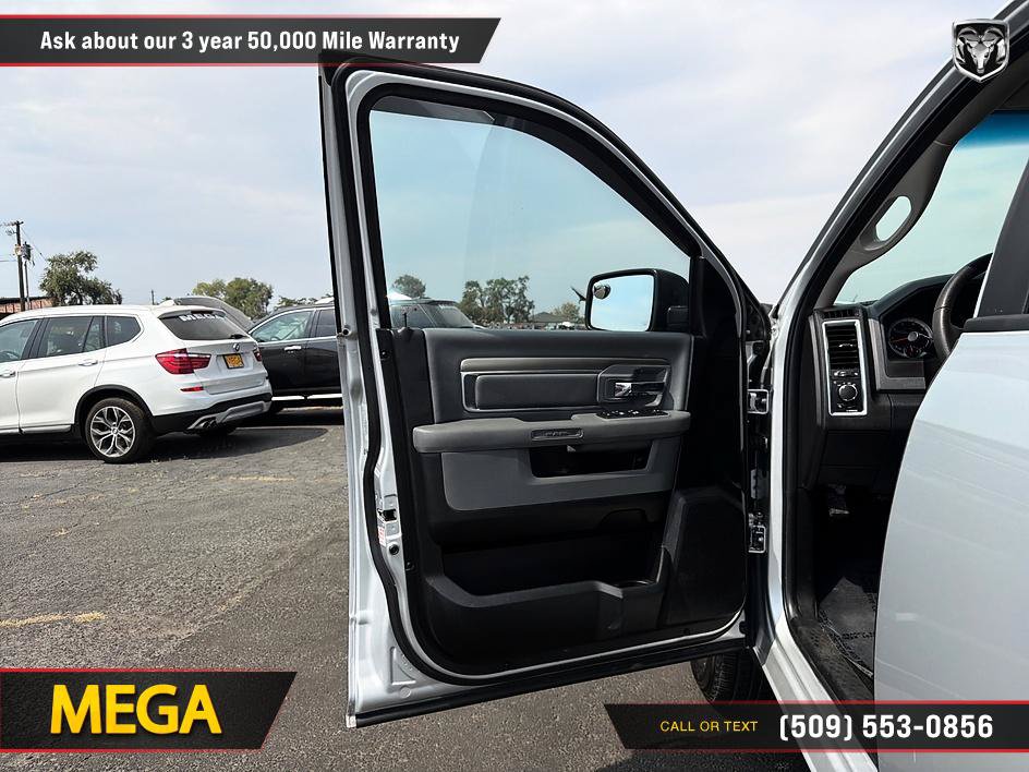 Used 2017 RAM 1500 Classic SLT AWD/4WD image 23