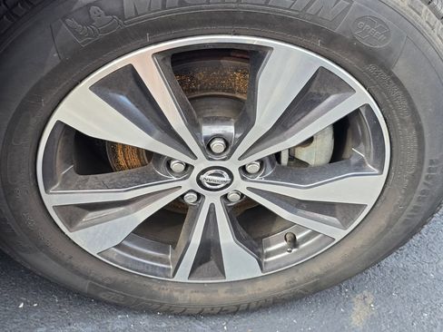 Used 2022 Nissan Murano S AWD/4WD image 19