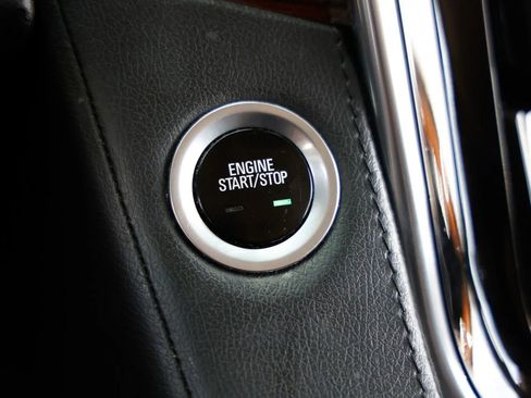 Used 2016 Cadillac Escalade 2WD image 31