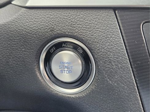 Used 2019 Genesis G80 3.3T Sport RWD image 22