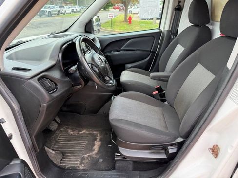 Used 2020 RAM ProMaster City Tradesman SLT w/ Window Group 05 FWD image 13