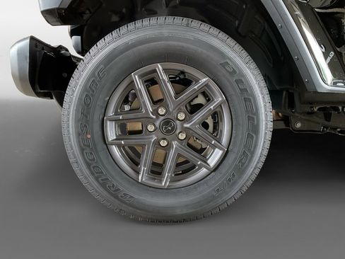 New 2025 Jeep Gladiator Sport image 10