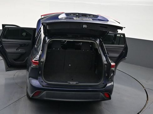 Used 2022 Toyota Highlander L image 32