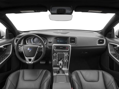 Used 2018 Volvo V60 T5 Dynamic w/ Protection Package image 7