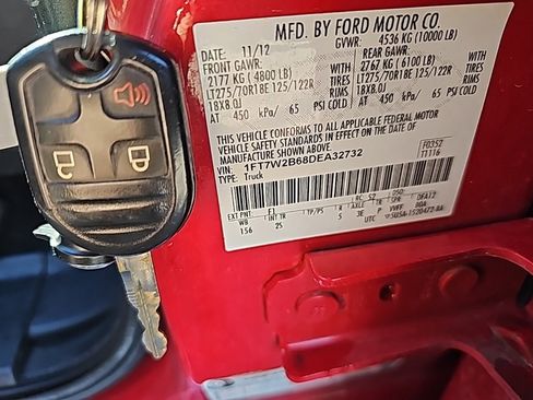 Used 2013 Ford F250 XLT w/ Chrome Pkg image 14