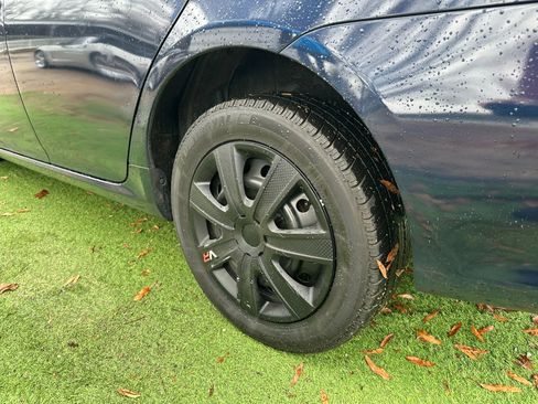 Used 2012 Toyota Corolla LE image 39