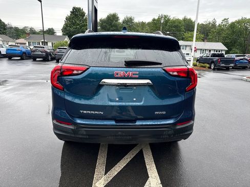 Used 2020 GMC Terrain SLE w/ Driver Convenience Package AWD/4WD image 4