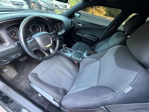 Used 2015 Dodge Charger SE w/ Sport Appearance Group RWD image 30