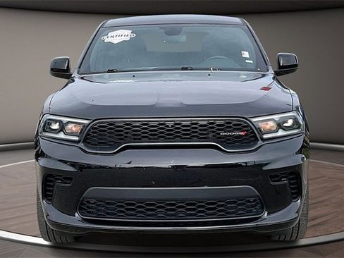 Used 2023 Dodge Durango GT image 3