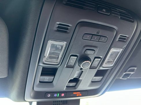 Used 2023 GMC Yukon Denali Ultimate AWD/4WD image 65