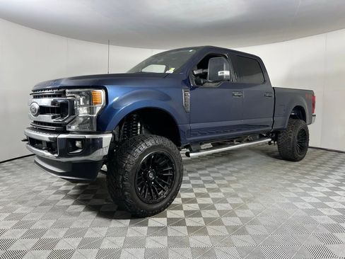 Used 2020 Ford F250 XLT w/ XLT Value Package image 9