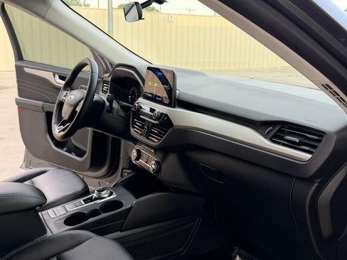 Used 2021 Ford Escape SEL FWD image 33