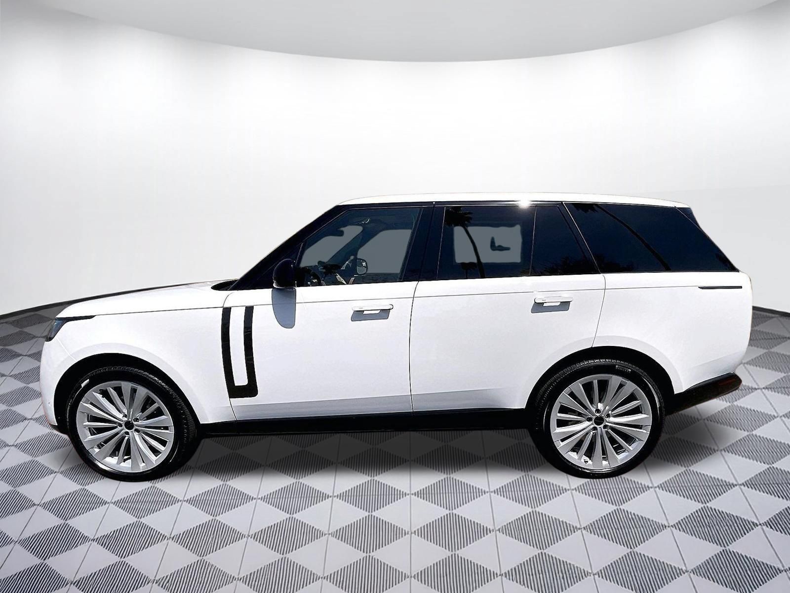 New 2026 Land Rover Range Rover SE AWD/4WD image 2