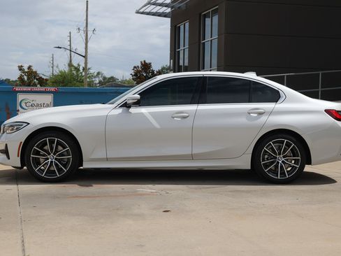 Used 2022 BMW 330i Sedan w/ Premium Package RWD image 4