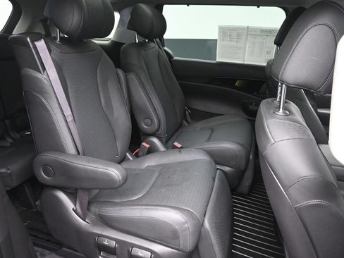 Used 2025 Kia Carnival SX Prestige FWD image 10