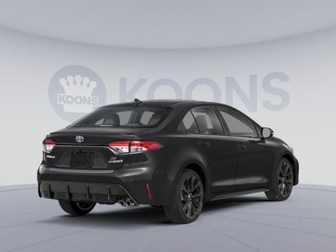 Used 2024 Toyota Corolla SE w/ SE Package AWD/4WD image 2